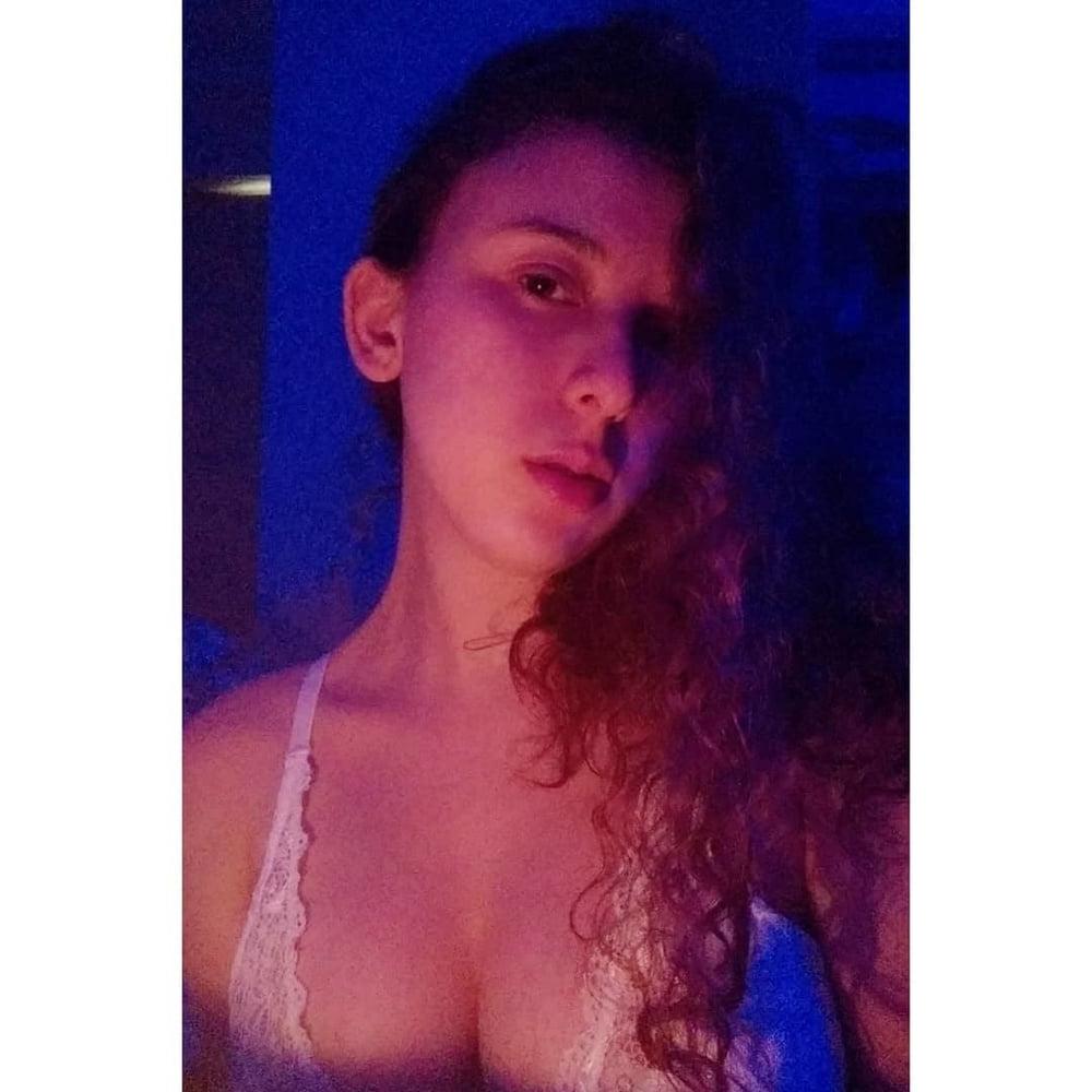 20P Paula Chilean slut (putita Chilena)