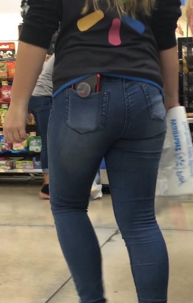 16P Nice Walmart ass in tight jeans
