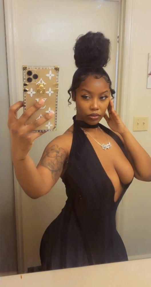 25P Unknown Curvy Black Women 27