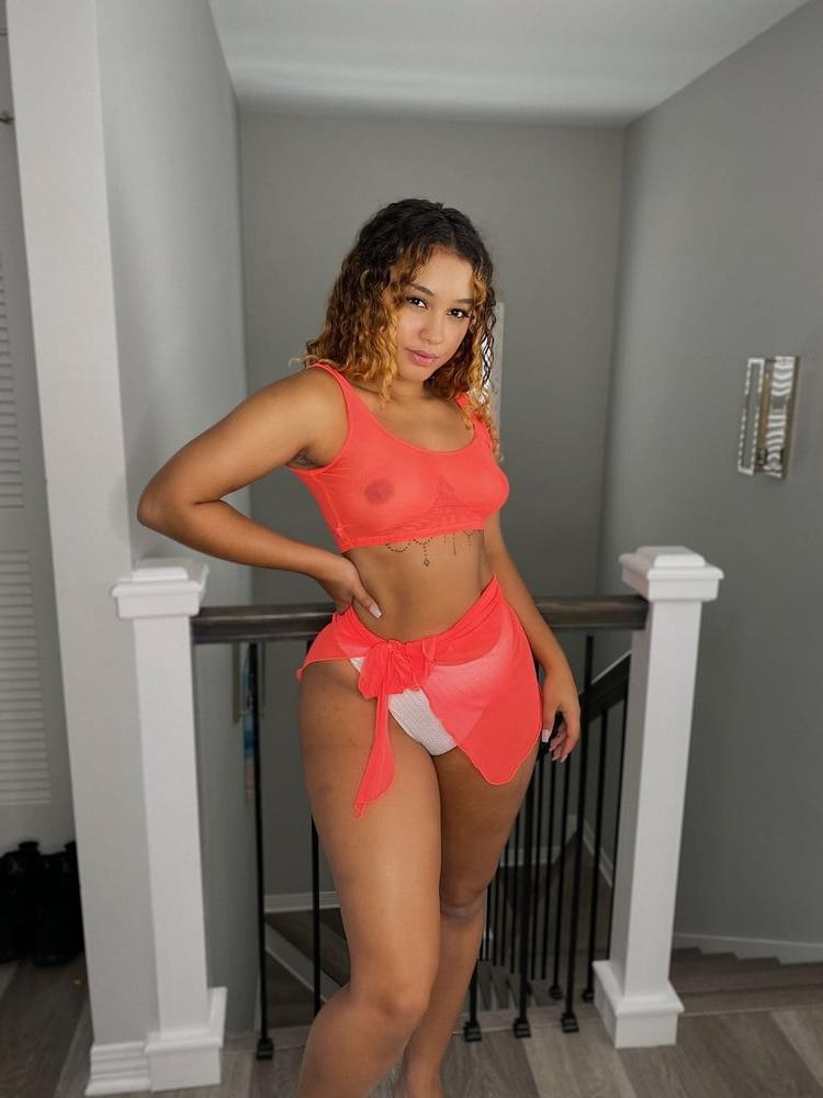 25P Tiny waist beautiful ass and hips