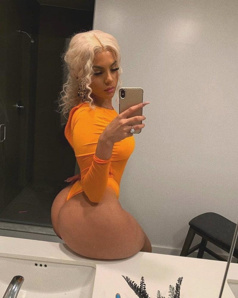 25P Tiny waist beautiful ass and hips