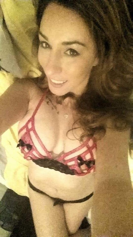 25P Newlywed Jessica's Body Exposed