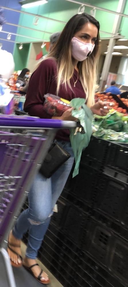 8P Candid bonne salope en jeans
