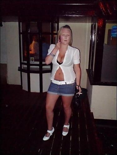25P A Fat Hotwife from UK