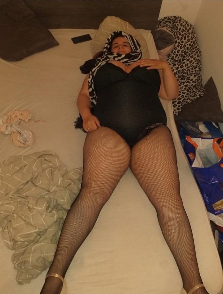 25P Cuckold and his wife