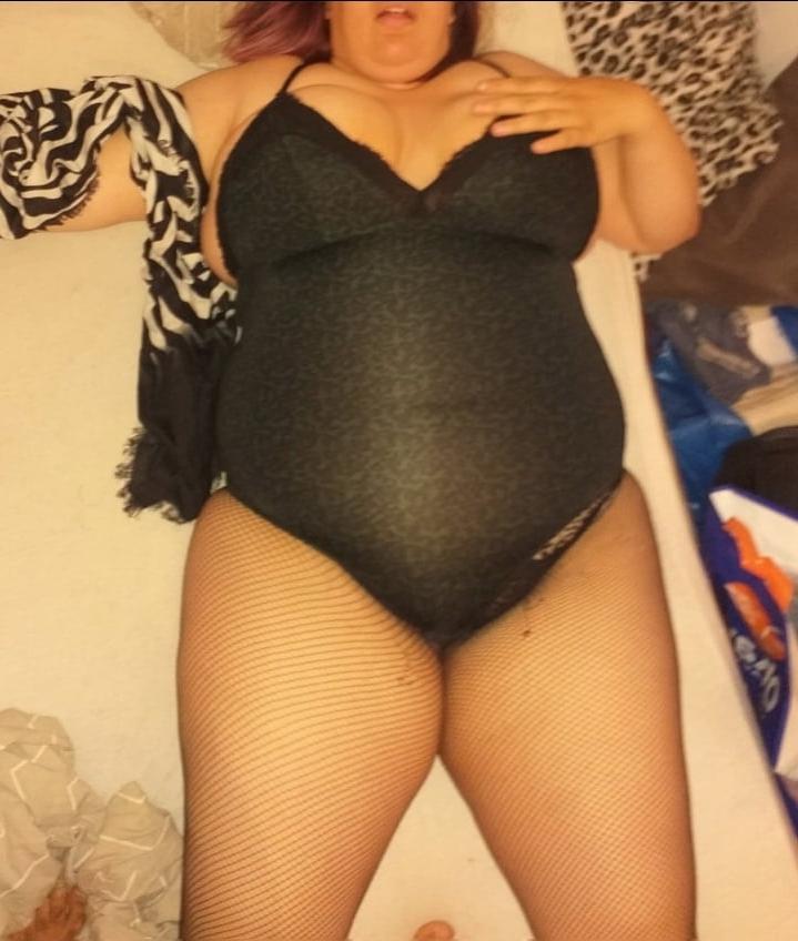 25P Cuckold and his wife