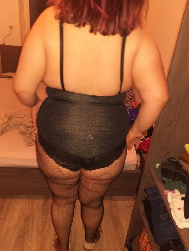 25P Cuckold and his wife