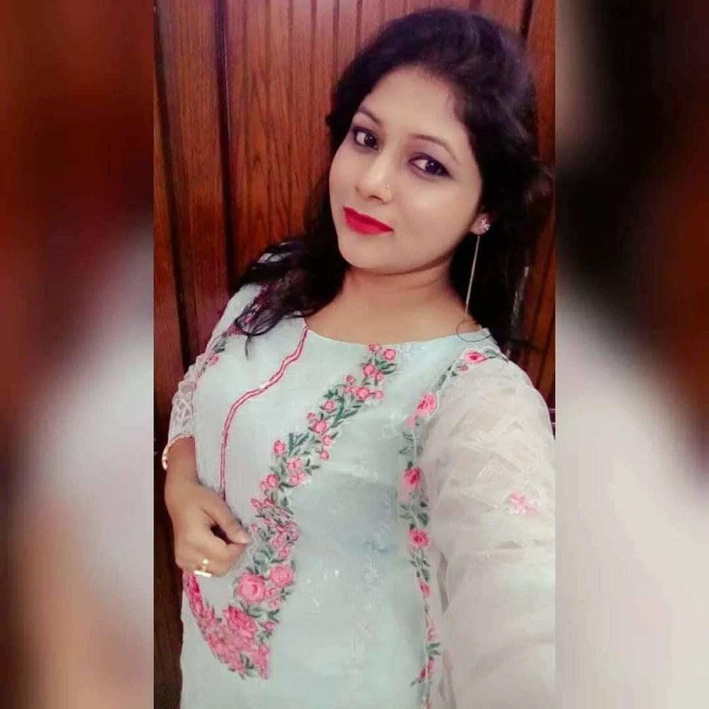25P Beautiful Sexy Bengali Wife Nude Pics