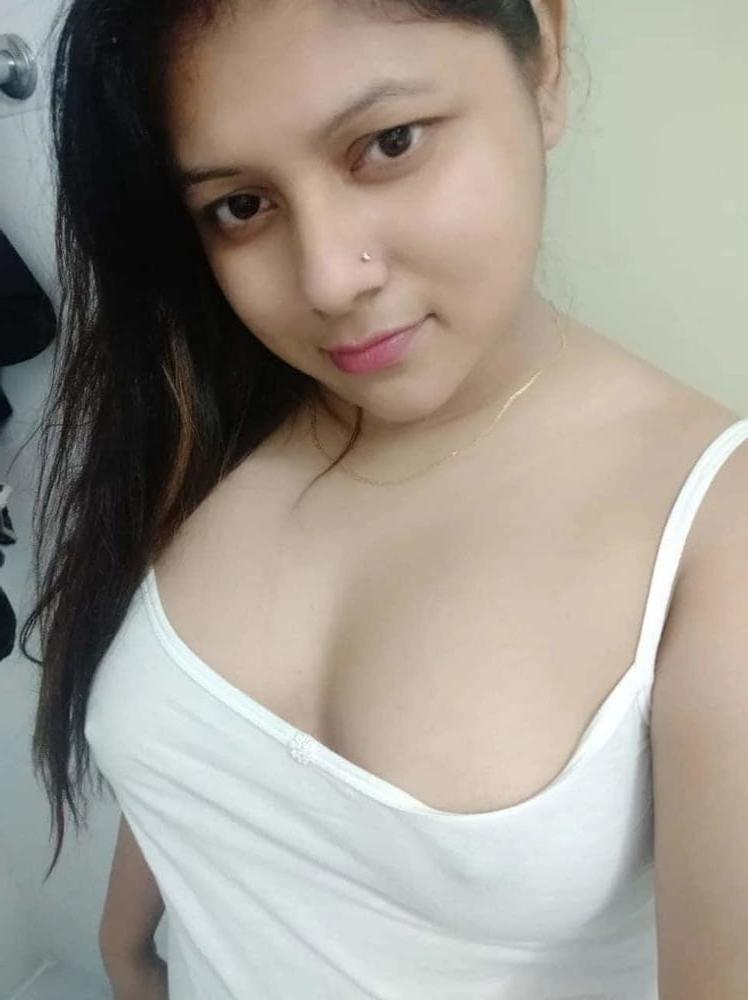 25P Beautiful Sexy Bengali Wife Nude Pics