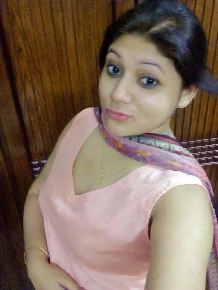 25P Beautiful Sexy Bengali Wife Nude Pics