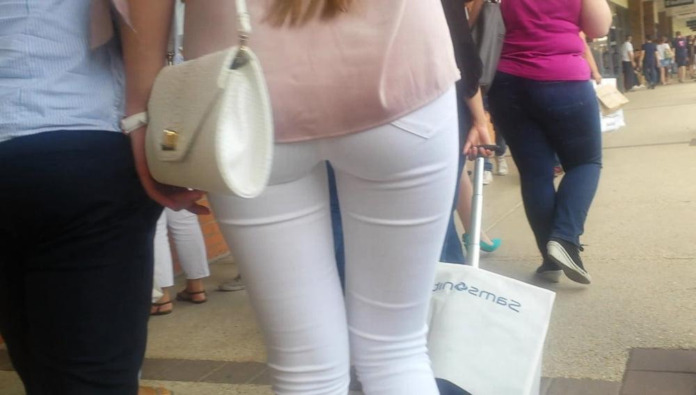 22P hot girl with white  tight pant sexy ass so hot