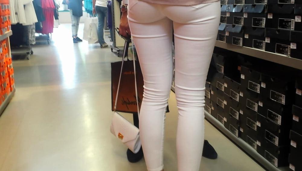 22P hot girl with white  tight pant sexy ass so hot