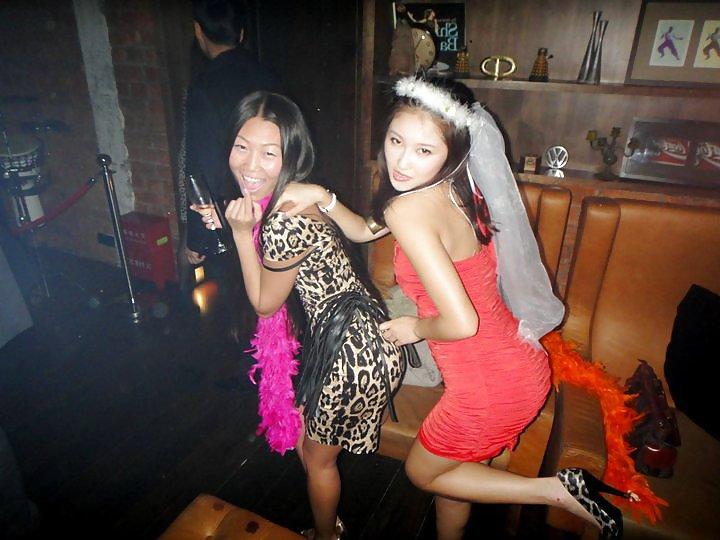 18P Chinese Girls