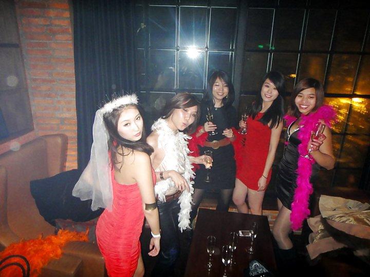 18P Chinese Girls