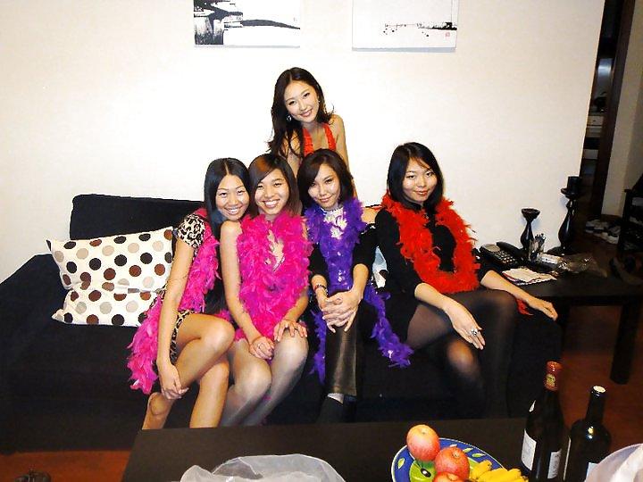 18P Chinese Girls