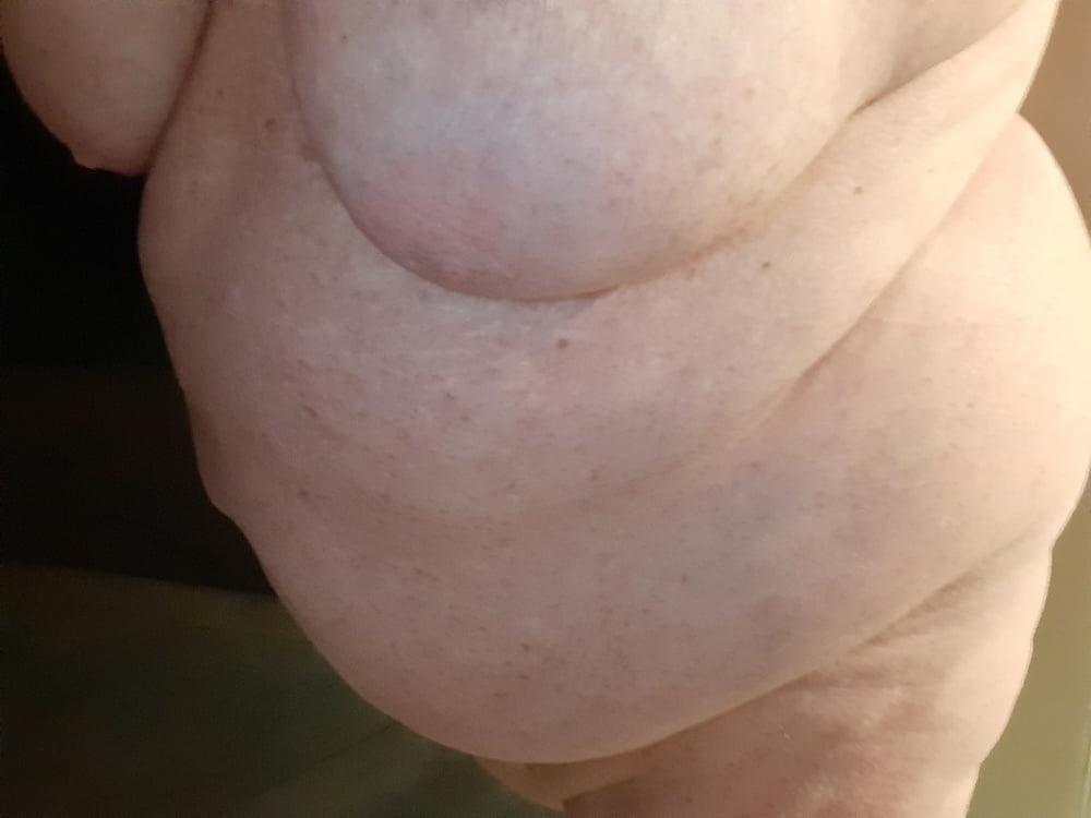 24P Die geilste fette Fotze hier bei Hamster