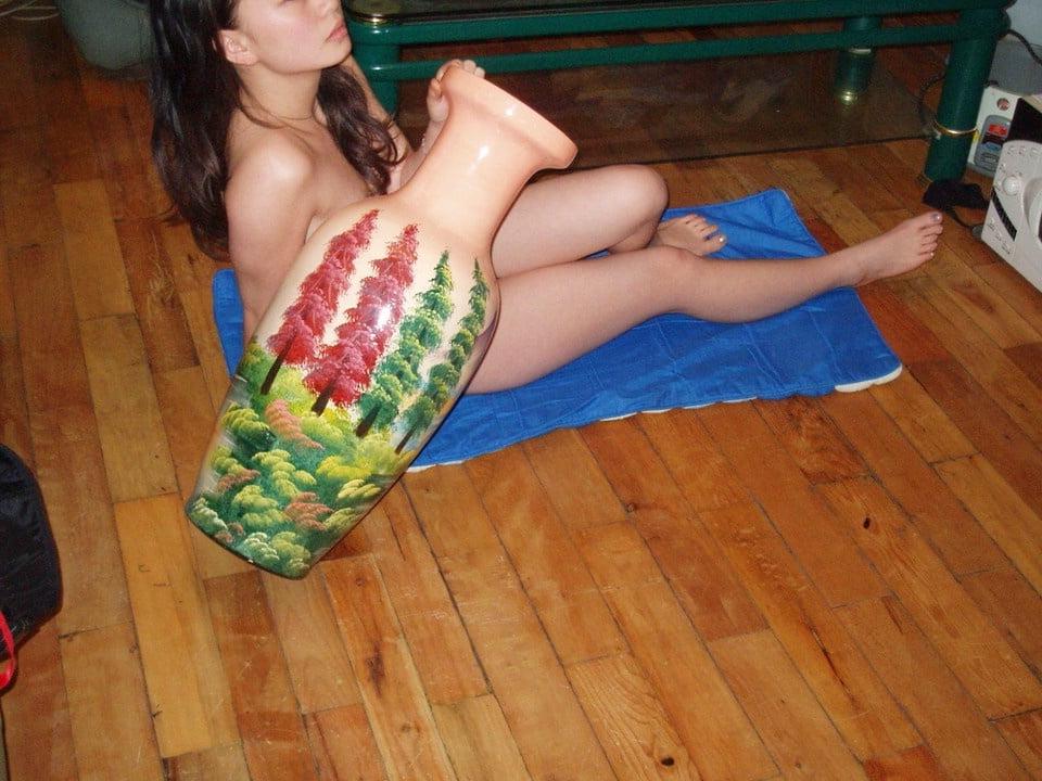 25P Shy Chinese Teen but want to Show