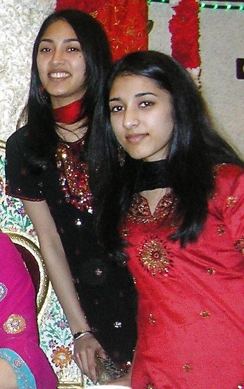 25P ARABIAN GIRLS - HOTTER AS HOT VI