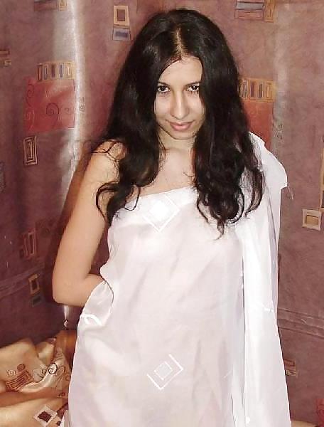 25P ARABIAN GIRLS - HOTTER AS HOT IX