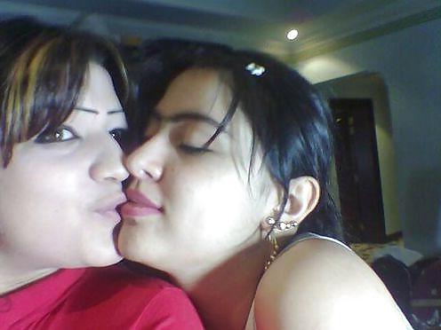 25P ARABIAN GIRLS - HOTTER AS HOT XII