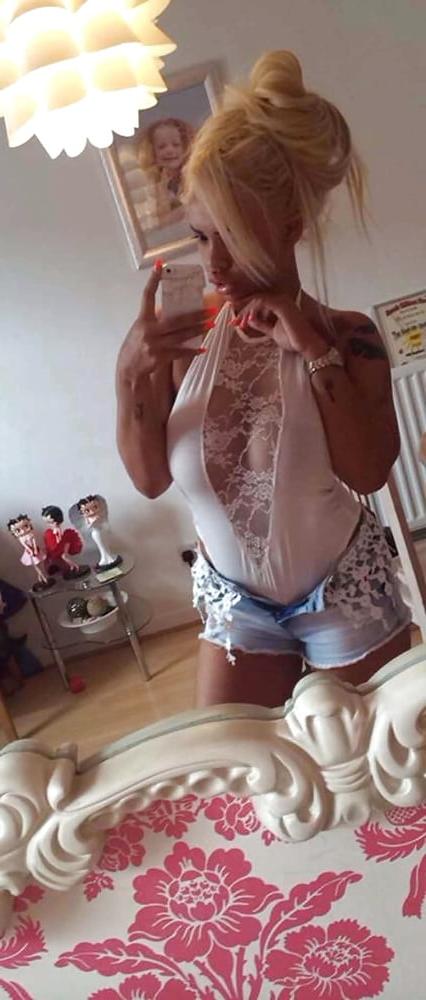 25P dumb lawyer slut