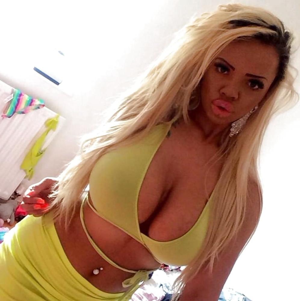 25P dumb lawyer slut