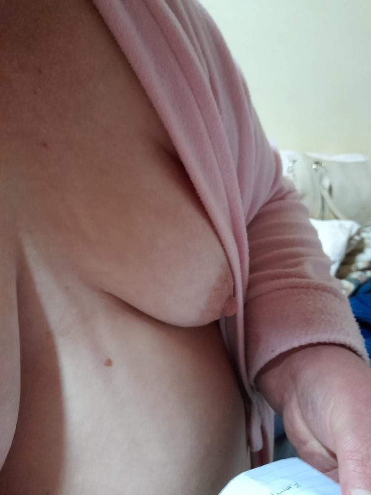 14P wife tits 14