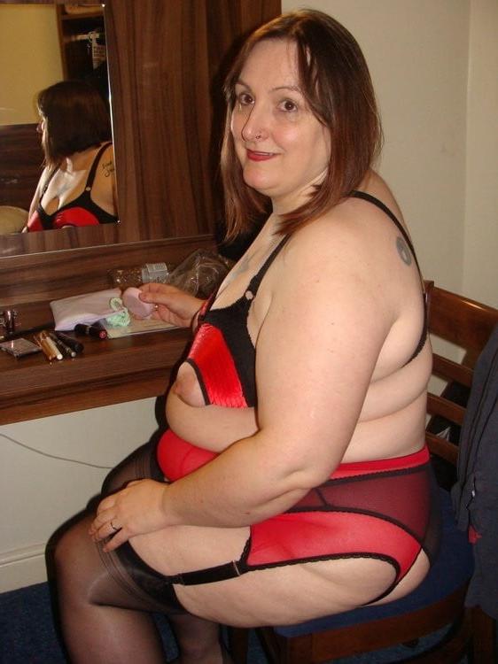 25P Kate, sexy FAT UK MILF Slut