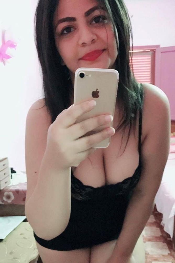 17P Arabian Sluts 563