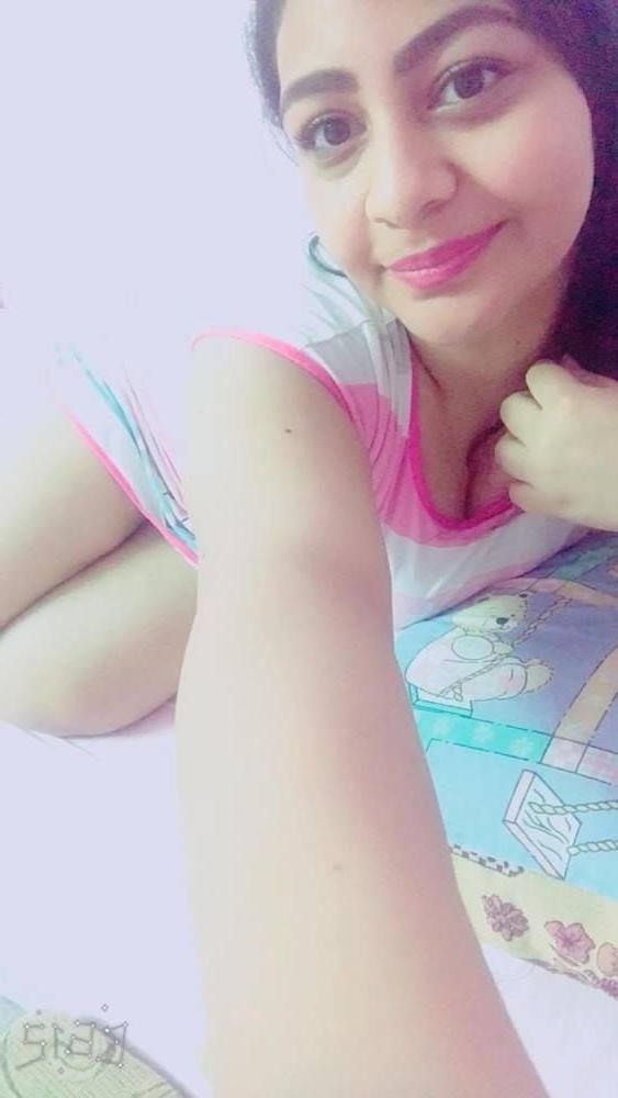 17P Arabian Sluts 563