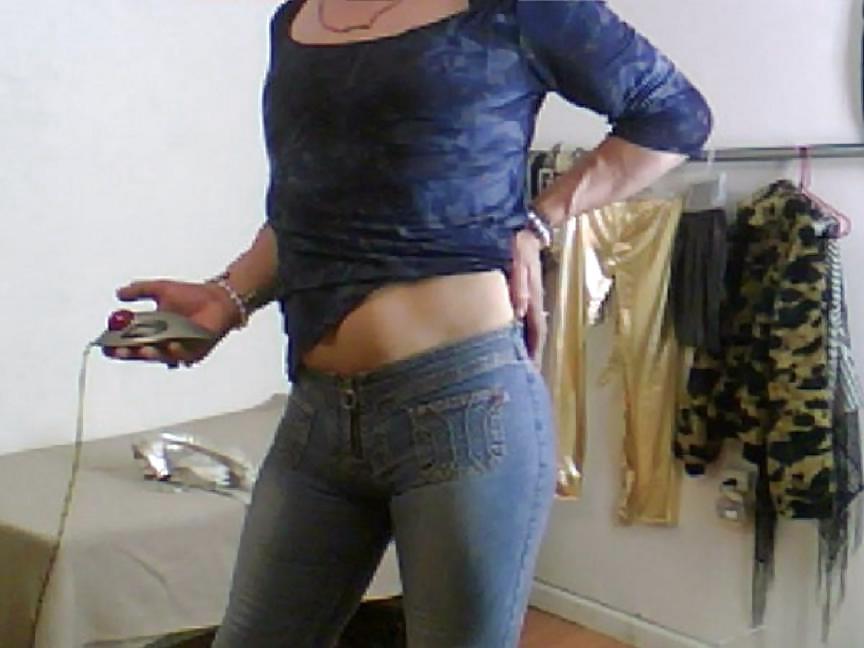 9P FINE ASS IN  JEANS