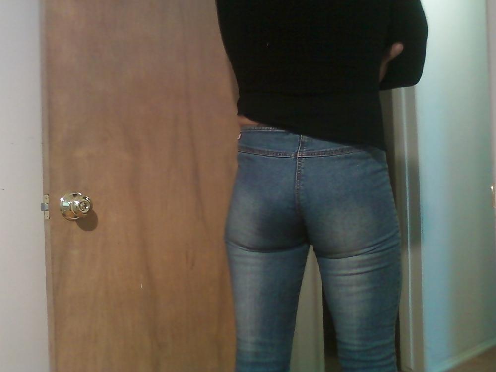 9P FINE ASS IN  JEANS