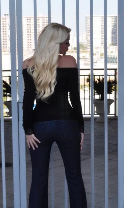 25P Gostosa de jeans 1