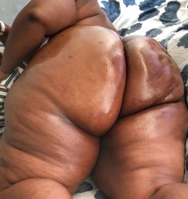 25P Fat asses