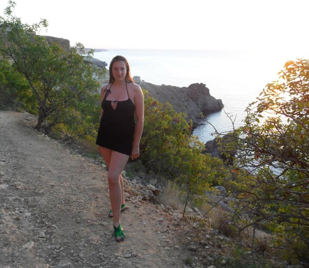 11P My wife likes to show at beach