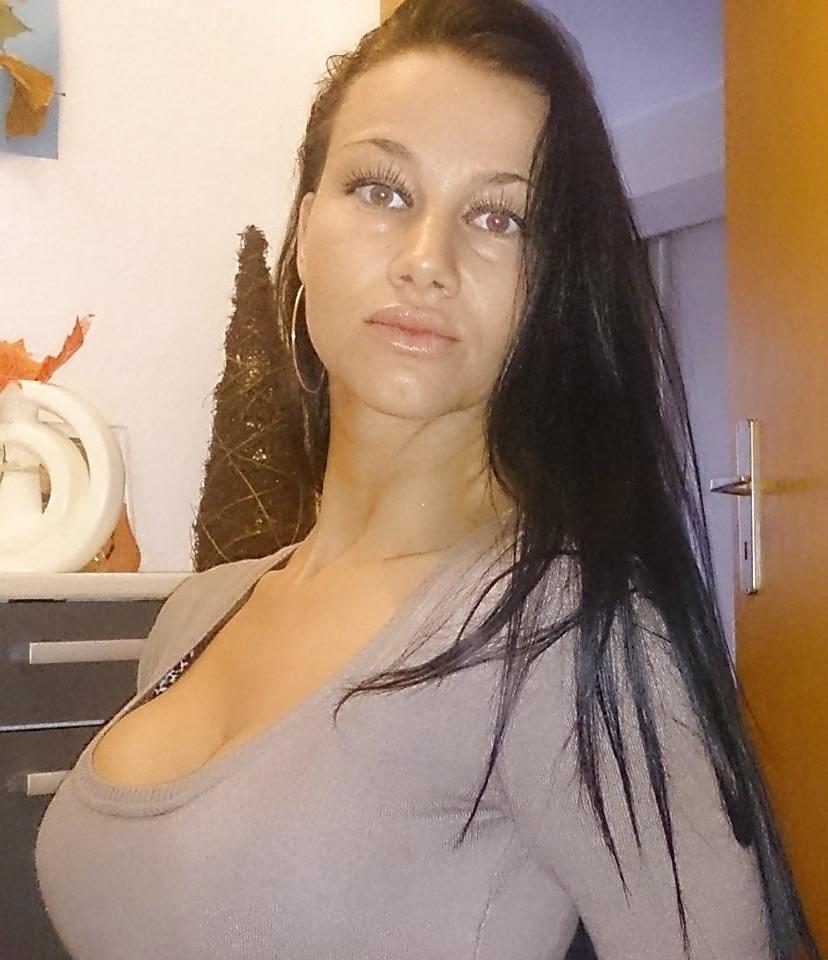 15P Sexy Faces for Jizz off 2433
