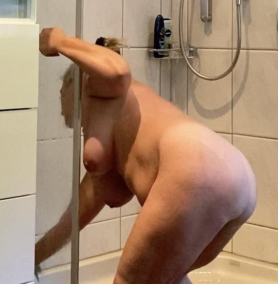 25P Wife 38