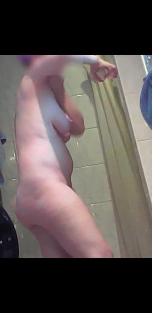 25P Spider wife dresroom beatiful tits and ass and pussy hairy