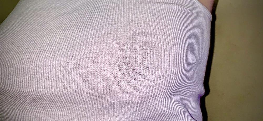 19P Wife lifting her shirt.