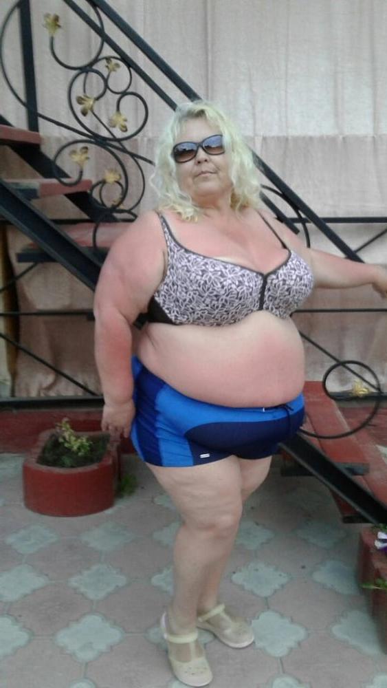 14P Fat clothes amateur
