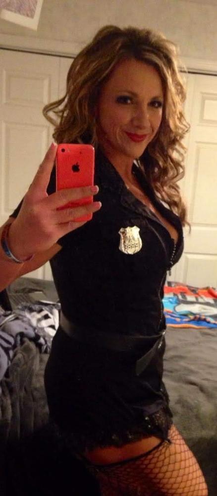 18P Kristin's Slutty Pictures Exposed