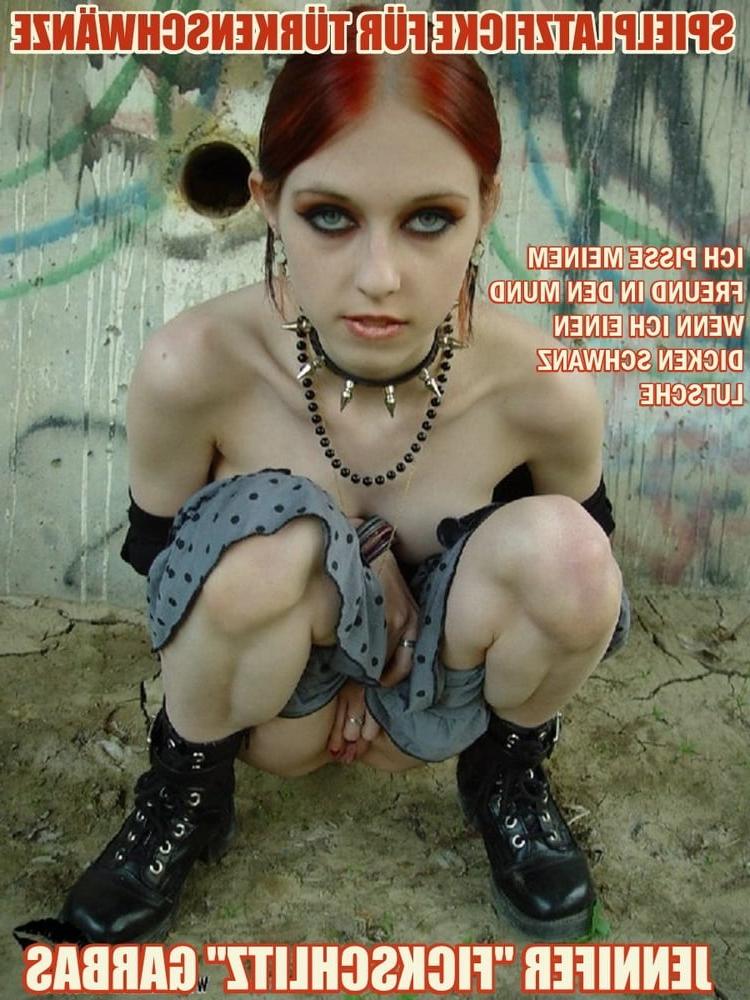 25P Sissys World of Sex