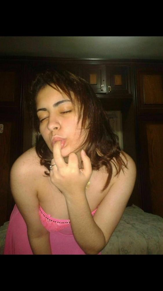 25P Arabian Sluts 561