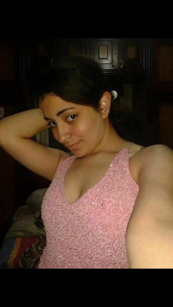 25P Arabian Sluts 561