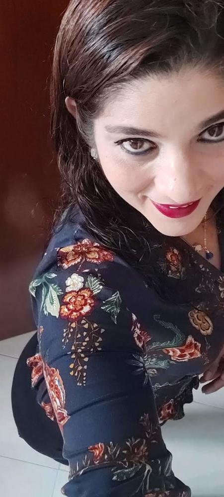 25P BBW shaved wife rica mama infiel culona piernuda depilada