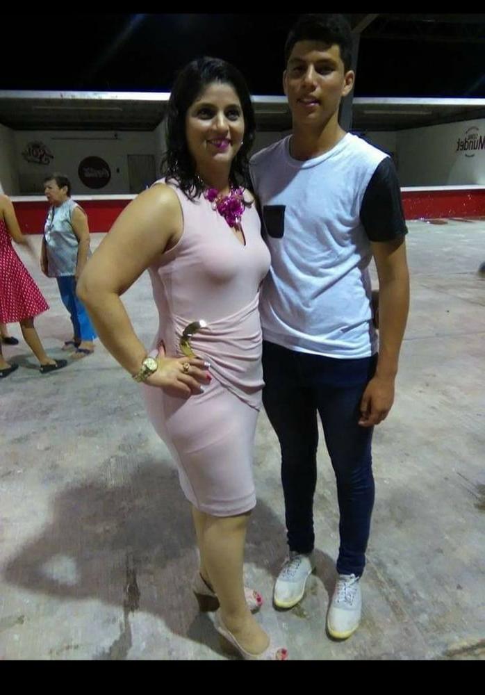 25P BBW shaved wife rica mama infiel culona piernuda depilada