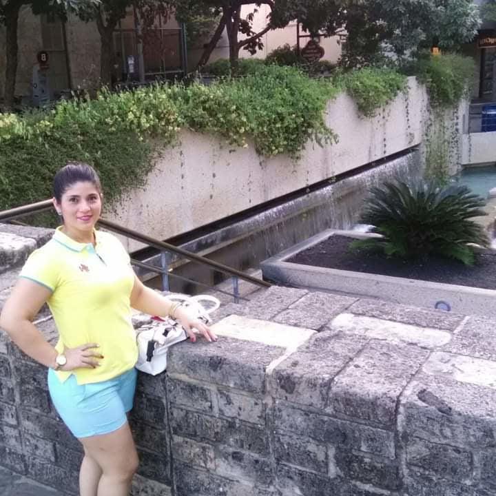 25P BBW shaved wife rica mama infiel culona piernuda depilada