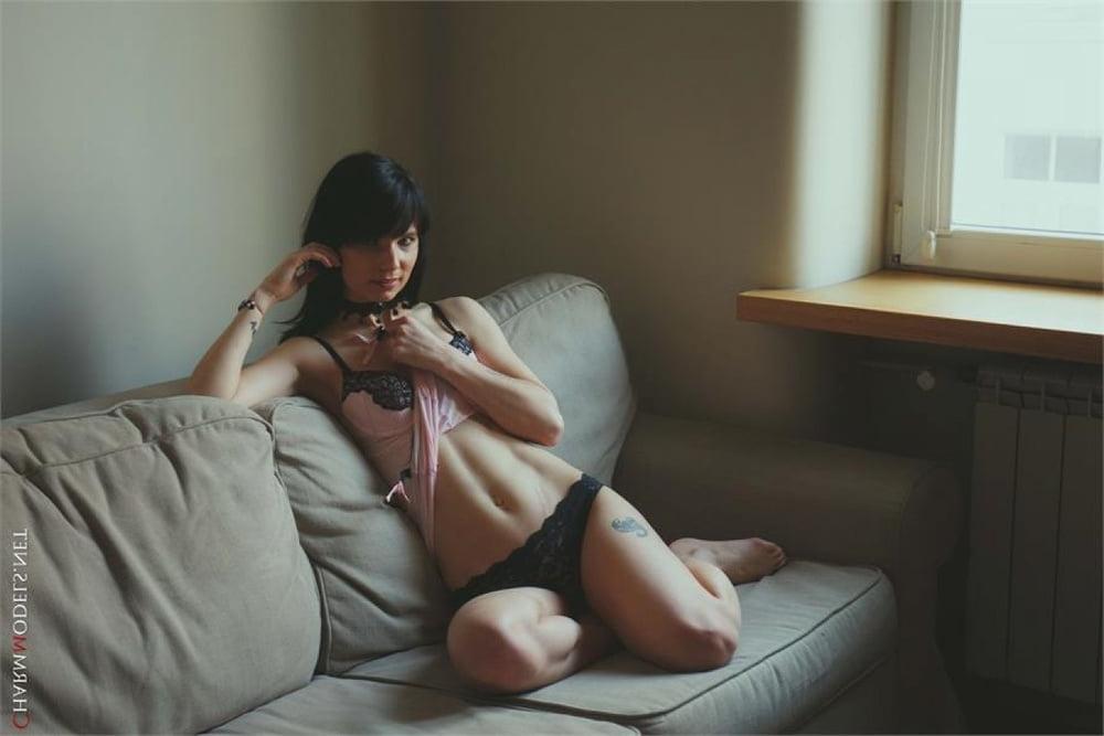16P Voodoo glamour babe in sexy lingerie Charmmodels