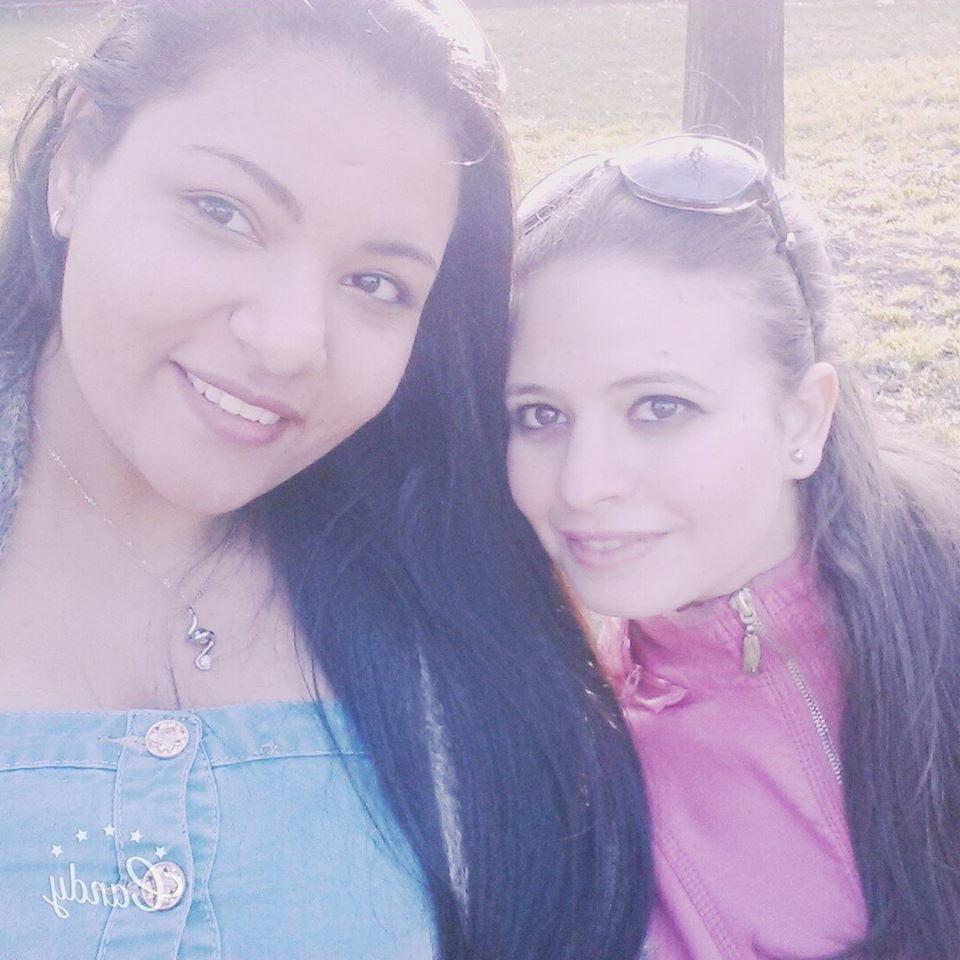 25P Christian wife with her friends