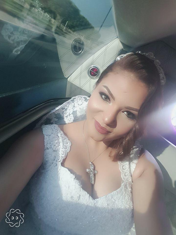 25P Christian wife with her friends